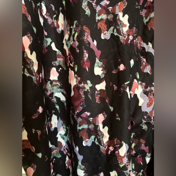 Zim & Zoe Active Printed Capri- Size 26/28 - Picture 5 of 7
